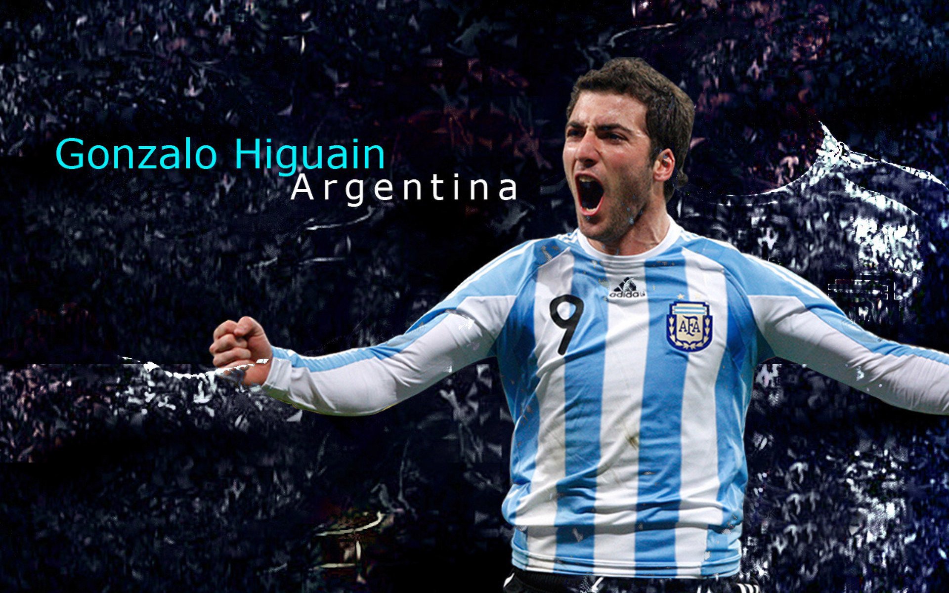 历史性时刻：首次在湿滑赛道中夺冠